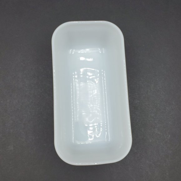 Fire King Oven Ware White Milk Glass Loaf Pan Casserole Refrigerator Dish - Picture 6 of 8